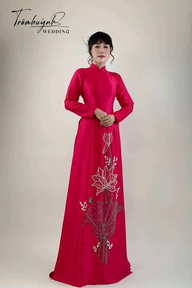 Áo dài bà sui màu đỏ