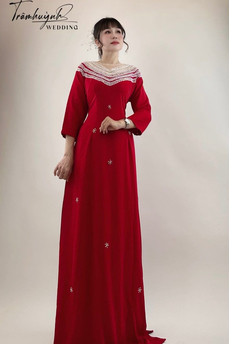 Áo Dài Bà Sui Màu Đỏ Cổ Tròn 1