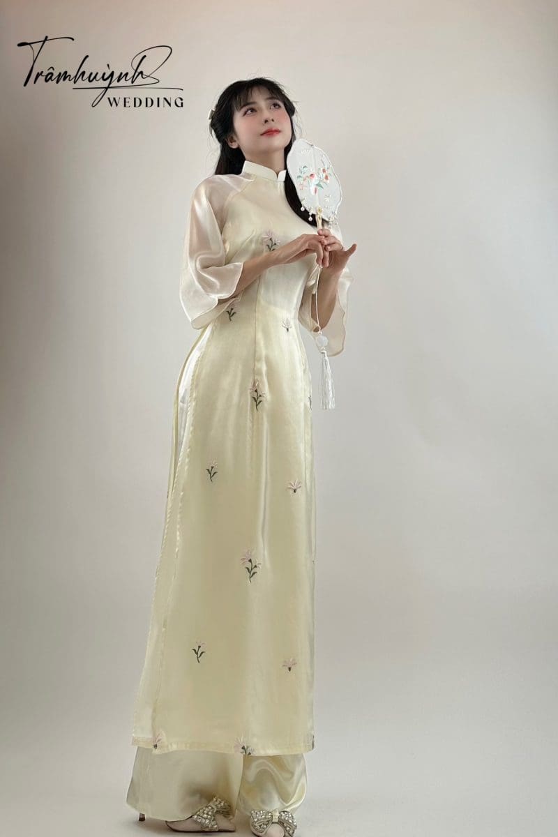 Áo Dài Bưng Quả Nữ Màu Kem Nơ 1