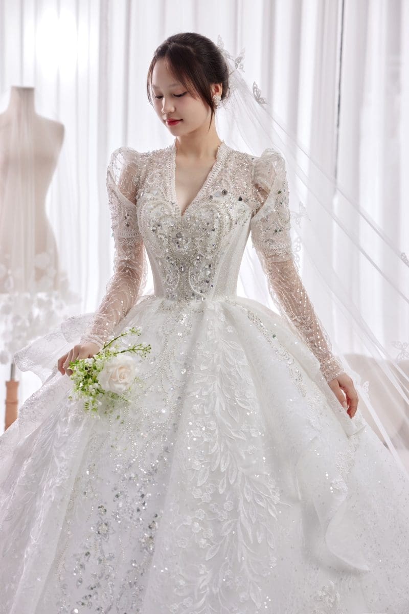váy cưới công chúa tay dài và phồng ms4