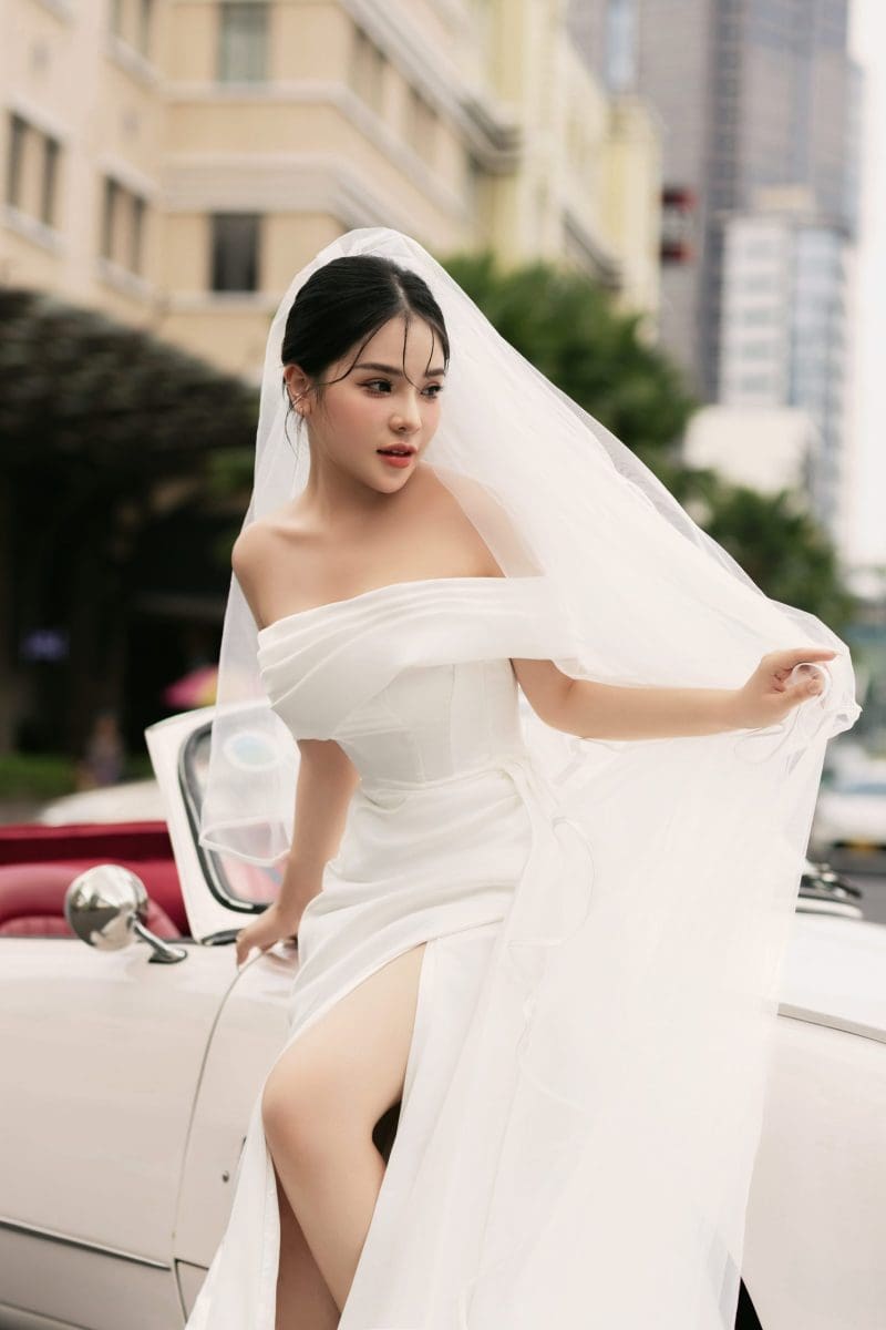 váy cưới cúp ngực xẻ tà ms4