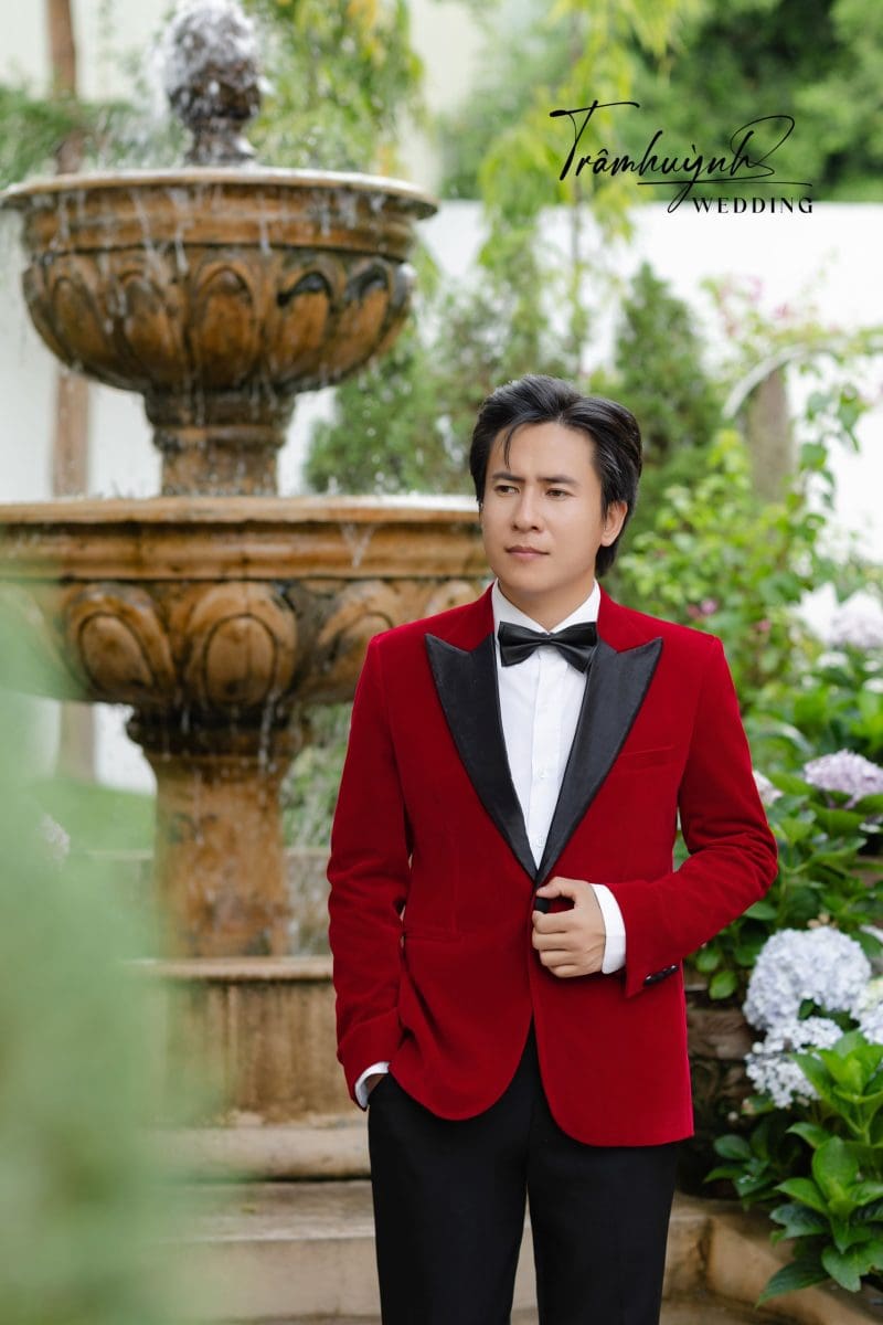 vest nam đỏ